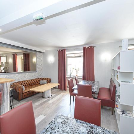 Hotel Des Voyageurs Pont-de-Roide Екстериор снимка