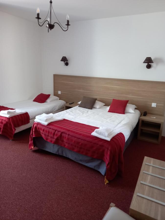 Hotel Des Voyageurs Pont-de-Roide Екстериор снимка
